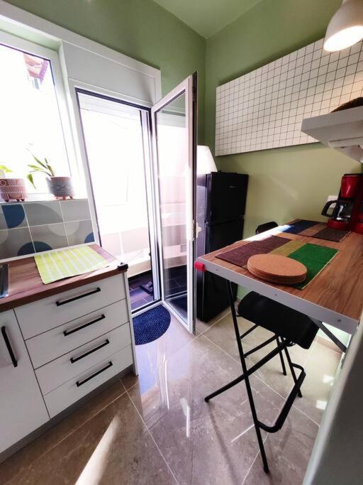 Marina Breeze Alimos Apartment *